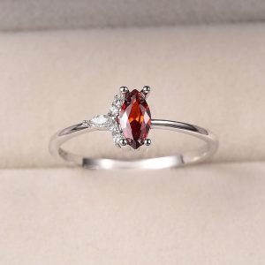 1 PC Marquise Shape Garnet Elegant Rings Ladies Jewelry Sterling Silver Ring Plated Fine Jewelry Daily Wear Gifts