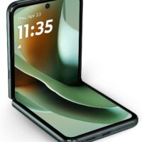 Motorola Razr Ultra 2025 | Unlocked | Made for US 16/512GB | 50MP Camera | Pantone Scarab - Image 7