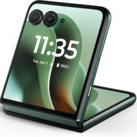 Motorola Razr Ultra 2025 | Unlocked | Made for US 16/512GB | 50MP Camera | Pantone Scarab - Image 9