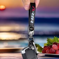 HUIANTS Black Leather Car Keychain Metal Car Keyring Compatible with Honda HR-V Accessories,Keychain Keyring Family Present for HRV Owners(for HRV) - Image 3