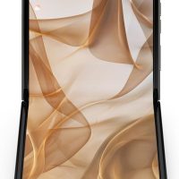 Motorola razr | 2024 | Unlocked | Made for US 8/256GB | 50MP Camera | Beach Sand - Image 9