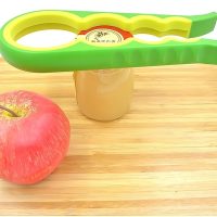 4-in-1 Multi-Functional Bottle Opener: Non-Slip Rubber Grip, Ideal for Home, Restaurant, and Seniors with Weak Hands（Green） - Image 4