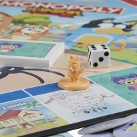 Hasbro Gaming Monopoly Junior Bluey Edition Board Game | Kids Play as Bluey, Bingo, Mum & Dad for Girls & Boys | Ages 5+ (Amazon Exclusive) - Image 7
