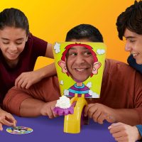 Hasbro Gaming Pie Face Game | Whipped Cream Family Board Game for Kids | Ages 5 and Up | for 2 or More Players | Funny Preschool Games | Kids Gifts - Image 6