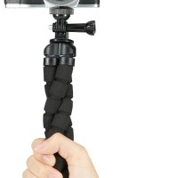 Amazon Basics Portable and Flexible Tripod with Wireless Remote and Smartphone Clamp, 10-inch long, Black - Image 4