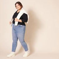 Amazon Essentials Women's Regular-Fit 3/4 Sleeve V-Neck T-Shirt (Available in Plus Size), Multipacks - Image 8