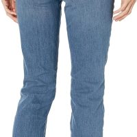 Amazon Essentials Women's Jeans, Mid Rise Straight Leg Style, Slim Fit - Image 2