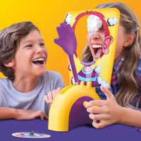 Hasbro Gaming Pie Face Game | Whipped Cream Family Board Game for Kids | Ages 5 and Up | for 2 or More Players | Funny Preschool Games | Kids Gifts - Image 3