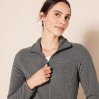 Amazon Essentials Women's Classic-Fit Full-Zip Polar Soft Fleece Jacket (Available in Plus Size) - Image 4