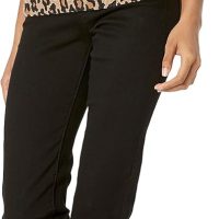 Amazon Essentials Women's Long-Sleeve Lightweight Crewneck Sweater (Available in Plus Size) - Image 5