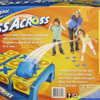 Mattel Games Toss Across Kids Outdoor Game, Bean Bag Throw for Camping & Family Nights, Get 3-in-a-Row for 2 to 4 Players - Image 4