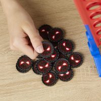 Hasbro Gaming Connect 4 Marvel Spider-Man Edition, Strategy Board Game for 2 Players, Ages 6 and Up (Amazon Exclusive) - Image 4