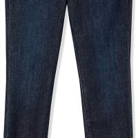Amazon Essentials Women's Mid Rise Curvy Skinny Jeans - Image 5
