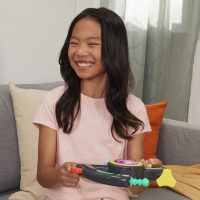 Hasbro Gaming Bop It Extreme Electronic Game for 1 or More Players, Fun Party Interactive Game for Kids Ages 8+, 4 Modes Including One-On-One Mode (Amazon Exclusive) - Image 11