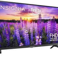 INSIGNIA 32" Class F40 Series LED Full HD Smart Fire TV with Alexa Voice Remote (NS-32F401NA26) - Image 4