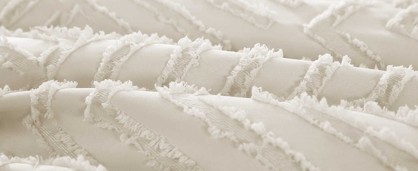 tufted comforter