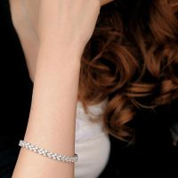 1Pc Exquisite And Luxurious European And American Zircon Bracelet, A Fashionable Accessory Gift For Women, With A High-end Feel Light Luxury - Image 3