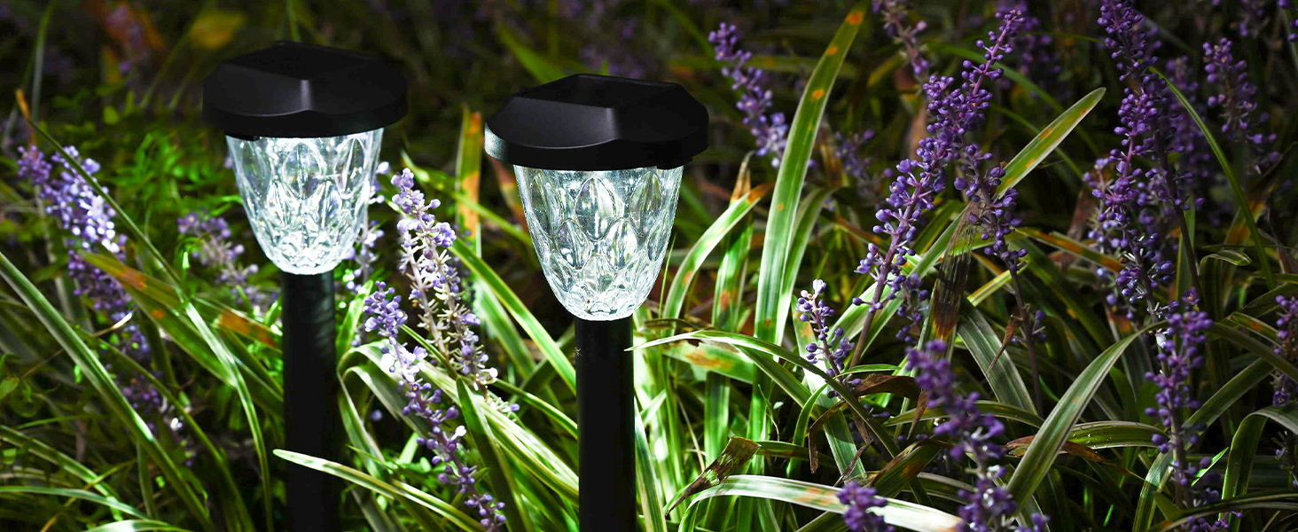 soolar garden lights