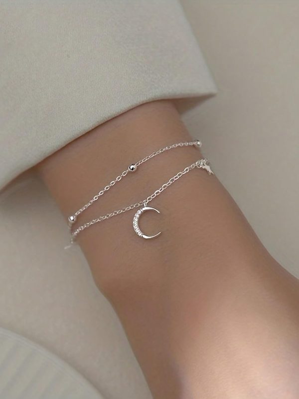 Luxurious Gold Bracelet with Sparkling Accents jewelry women’s