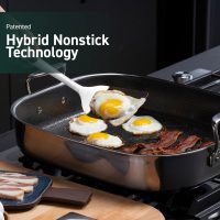 HexClad Hybrid Nonstick Small Roasting Pan with Rack, Dishwasher-Friendly, Oven-Safe Up to 900°F, Compatible with All Cooktops - Image 4