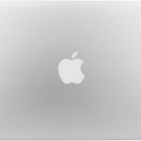 Apple MacBook Air MJVM2LL/A 11.6-Inch Laptop (1.6 GHz Intel Core i5, 128 GB Hard Drive, Integrated Intel HD Graphics 6000, Mac OS X 10.10 Yosemite) (Renewed) - Image 5
