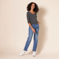 Amazon Essentials Women's Regular-Fit 3/4 Sleeve V-Neck T-Shirt (Available in Plus Size), Multipacks - Image 5