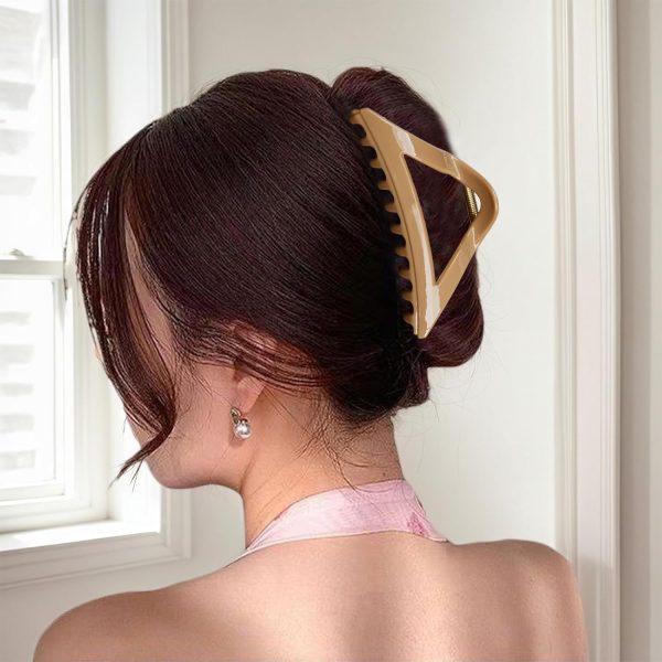 Glossy Triangle Hair Claws - Stylish Non-Slip Acrylic Claw Clips for Women, Perfect for Everyday and Thick Hair