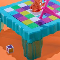 Hasbro Gaming Don’t Break The Ice Mammoth Edition Board Game | Ages 3 and Up | 2 to 4 Players | Preschool and Kids Games (Amazon Exclusive) - Image 11