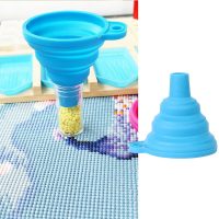 Collapsible Rubber Funnel for Kitchen Use, Food-Grade Foldable Funnel for Liquid and Powder Transfer, Compact and Portable Design, Blue - Image 4