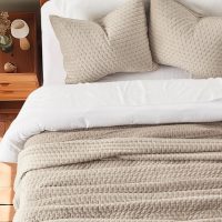 EVERGRACE Luxury Velvet Quilt Set King Size 3 Piece, Soft Cross-Stitch Velvet Comforter Set with Pillow Shams, Lightweight Coverlet Bedspread Bedding Set for All Seasons, Light Taupe - Image 2