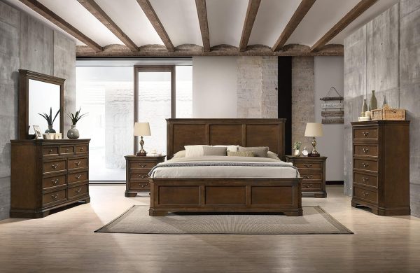 Roundhill Furniture Maderne Traditional Wood Panel Bed with Dresser, Mirror, Two Nightstands, Chest, King, Antique Walnut Finish