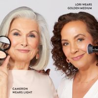 LAURA GELLER NEW YORK Baked Balance-N-Glow Illuminating Foundation - Light - Buildable Sheer to Light Coverage - Satin Finish - Image 4