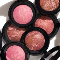 LAURA GELLER NEW YORK Baked Blush-n-Brighten Marbleized Blush for Cheeks - Pink Buttercream - Natural Finish - Buildable Color - Image 9
