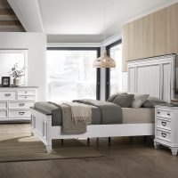 Roundhill Furniture Clelane Wood Bedroom Set with Shiplap Panel King Bed, Dresser, Mirror, Two Nightstands, and Chest in Weathered White and Dark Gray - Image 4