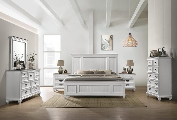 Roundhill Furniture Clelane Wood Bedroom Set with Shiplap Panel King Bed, Dresser, Mirror, Two Nightstands, and Chest in Weathered White and Dark Gray