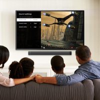 Roku Smart Soundbar, 4K/HD/HDR Streaming Media Player & Exceptional Audio Includes Roku Voice Remote (Renewed) - Image 9