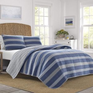 Nautica - Queen Quilt Set, Cotton Reversible Bedding with Matching Shams, Home Decor for All Seasons (Saltmarsh Blue, Queen)