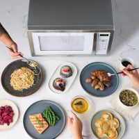 Farberware Countertop Microwave 1000 Watts, 1.1 cu ft - Microwave Oven With LED Lighting and Child Lock - Perfect for Apartments and Dorms - Easy Clean White, Platinum - Image 6