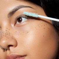 essence | Lash Princess Mascara Primer for Extra Length & Volume (1 Pack) | Voluminous, Lash Boosting Conditioning Primer | Vegan, Cruelty Free & Paraben Free - Image 4
