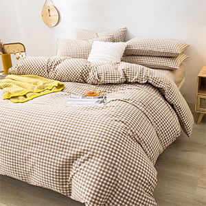 Gingham Pattern Comforter Set