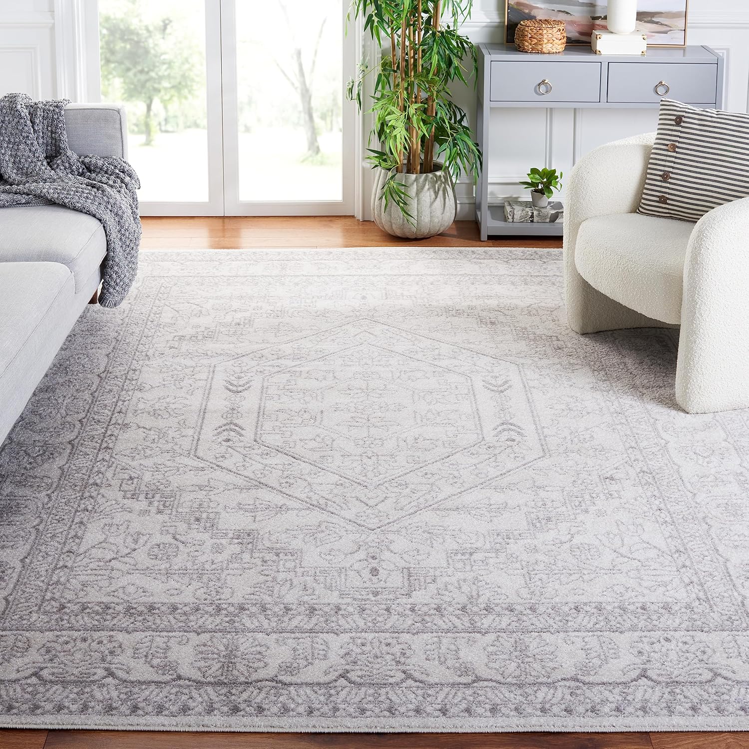 SAFAVIEH Adirondack Collection Area Rug – 8′ x 10′, Ivory & Silver, Oriental Medallion Design, Non-Shedding & Easy Care, Ideal for High Traffic Areas in Living Room, Bedroom (ADR108B)