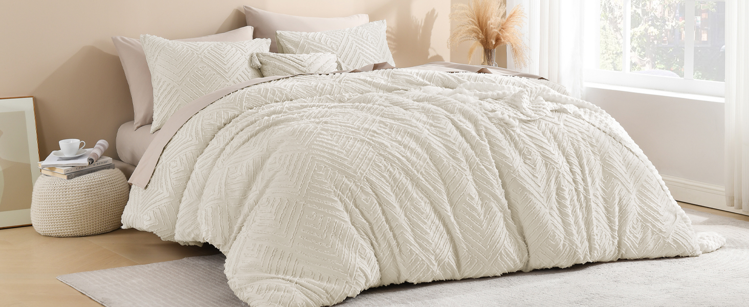 tufted comforter