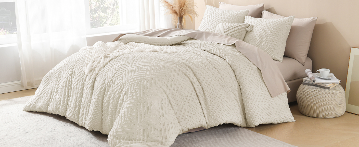 tufted comforter