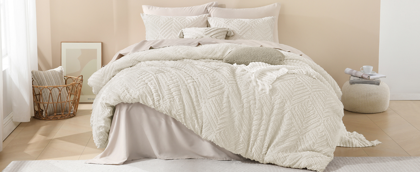 tufted comforter