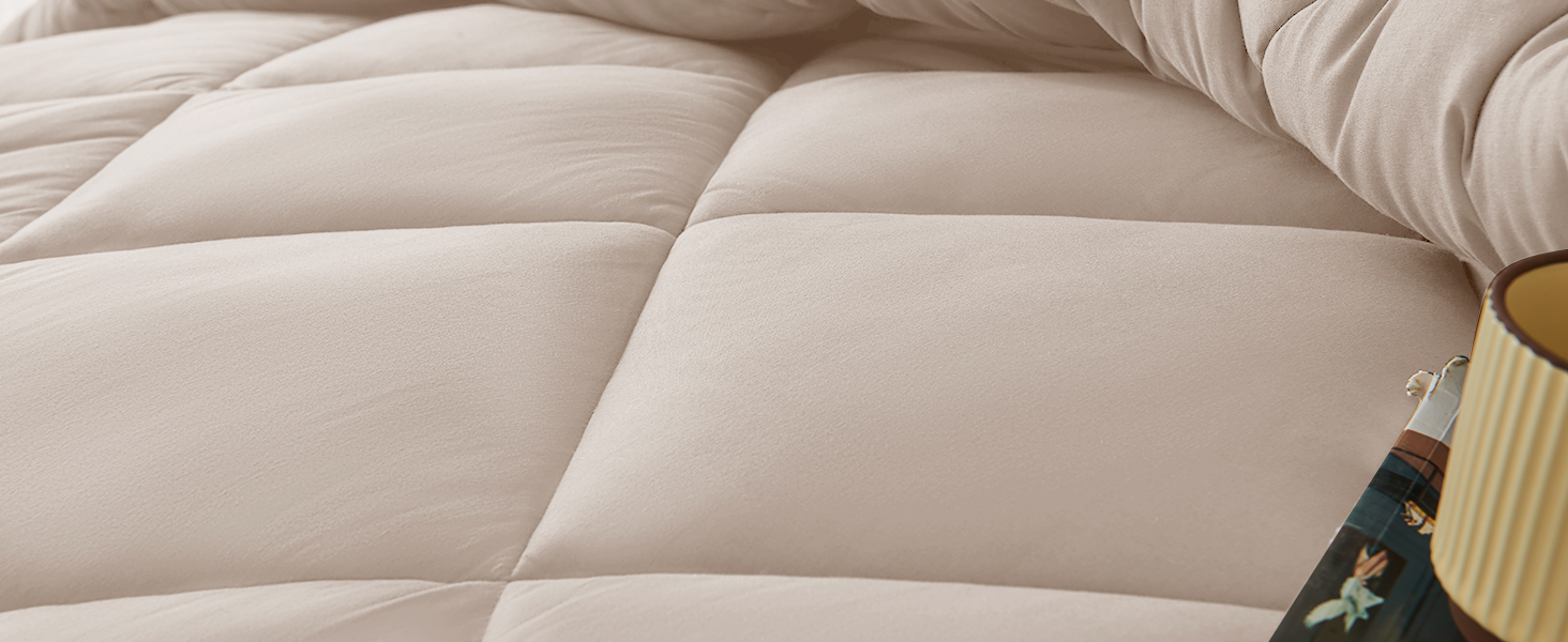 HEVUMYI Comforter Set 7 Pieces, All Season Reversible Bed in a Bag Queen