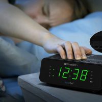 Emerson SmartSet Dual Alarm Clock Radio with AM/FM Radio, Dimmer, Sleep Timer and .9" LED Display, CKS1900 - Image 5