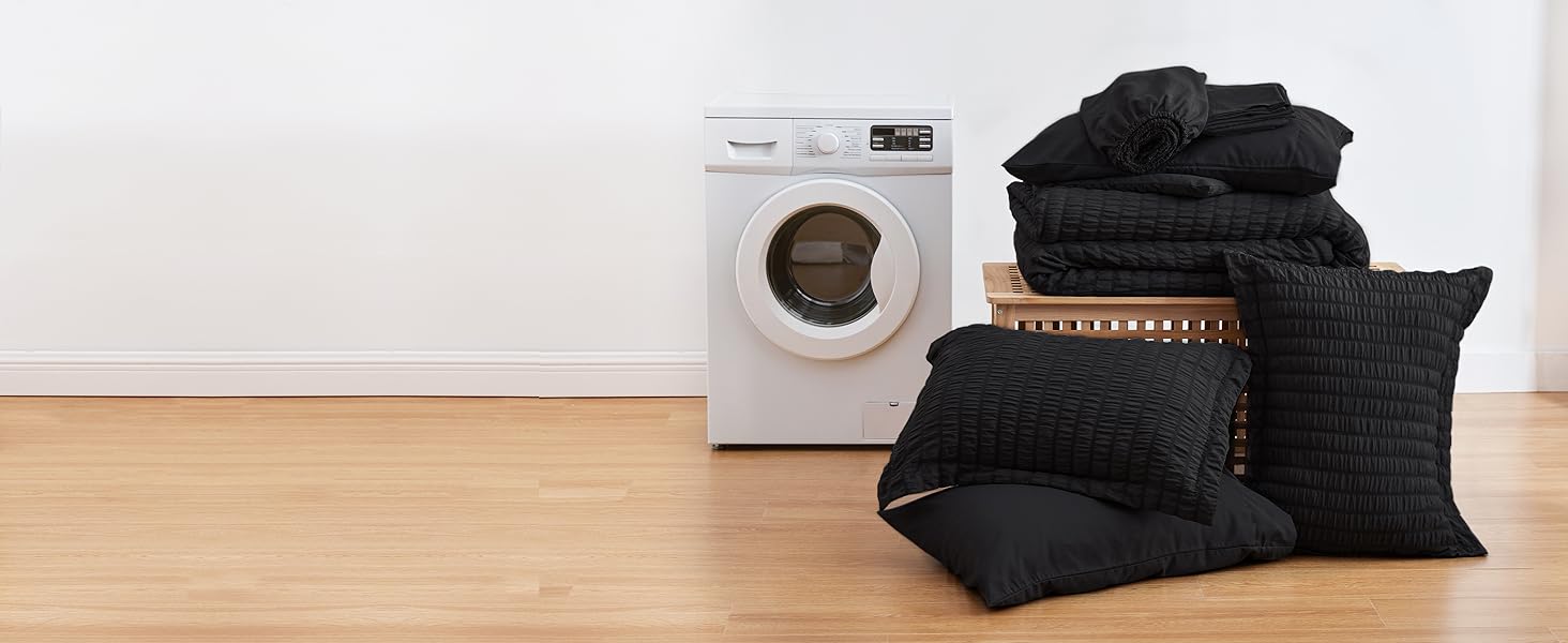 Black seersucker comforter set