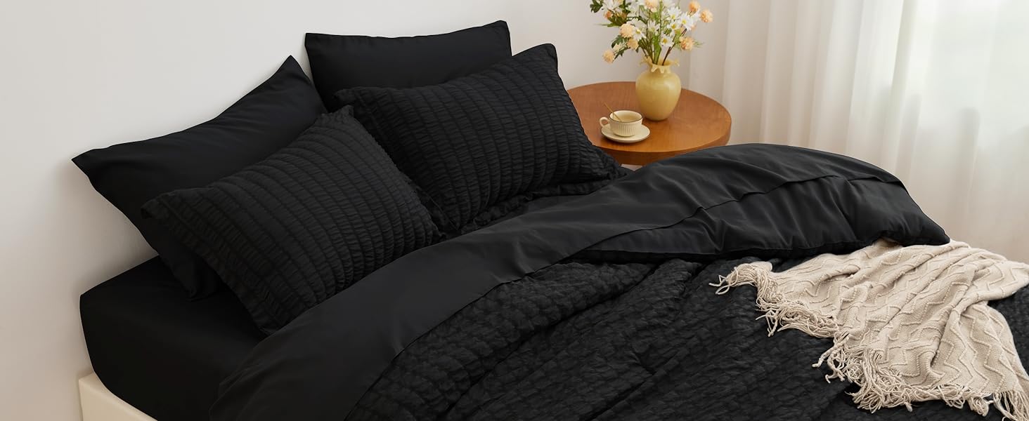 Black seersucker comforter set