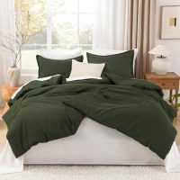 Litanika Dark Olive Green Comforter Set King, 3 Pieces Solid Bedding Comforter Set, All Season Fluffy Bed Set (104x90In Comforter & 2 Pillowcases) - Image 3