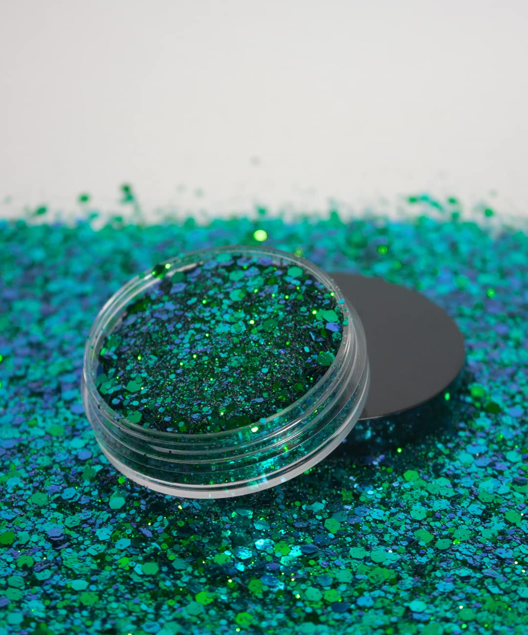 KARIZMA Poison Ivy Body Glitter. 10g Chunky Hair Eye and Body Shimmers for Women. Rave, Festival Accessories, Cosmetic Makeup. Loose Set - Image 3